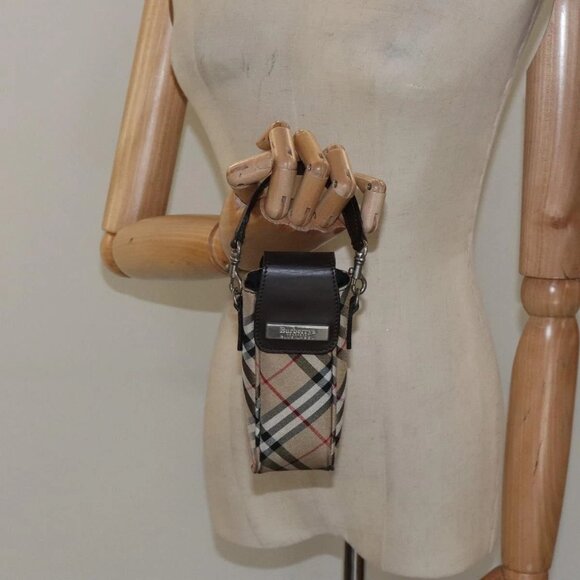 Burberrys Nova Check Blue Label Pouch Nylon Beige Silver Auth - Picture 1 of 16